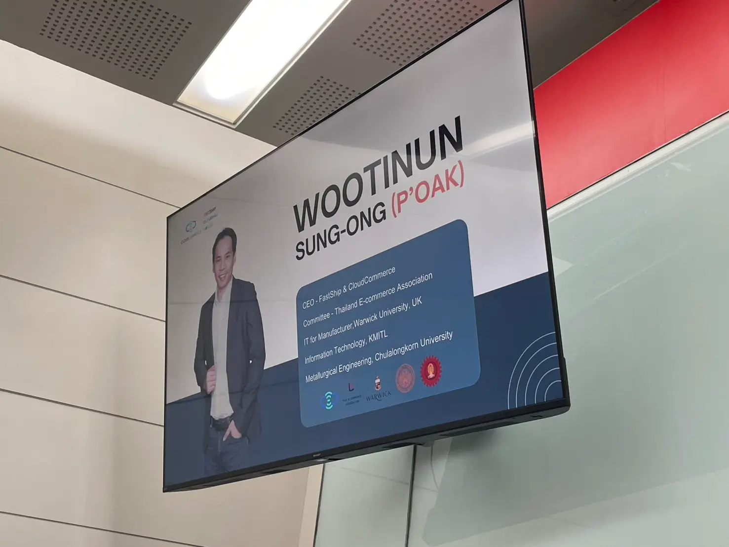 A slide introducing CloudCommerce's CEO, Wootinun Sang-ong
